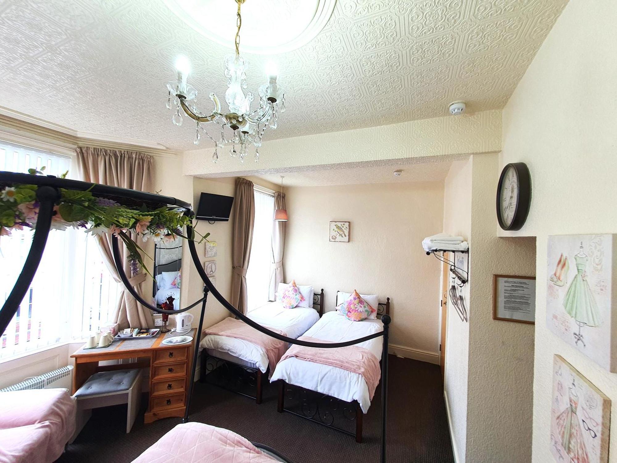 Windsor House Отель типа 