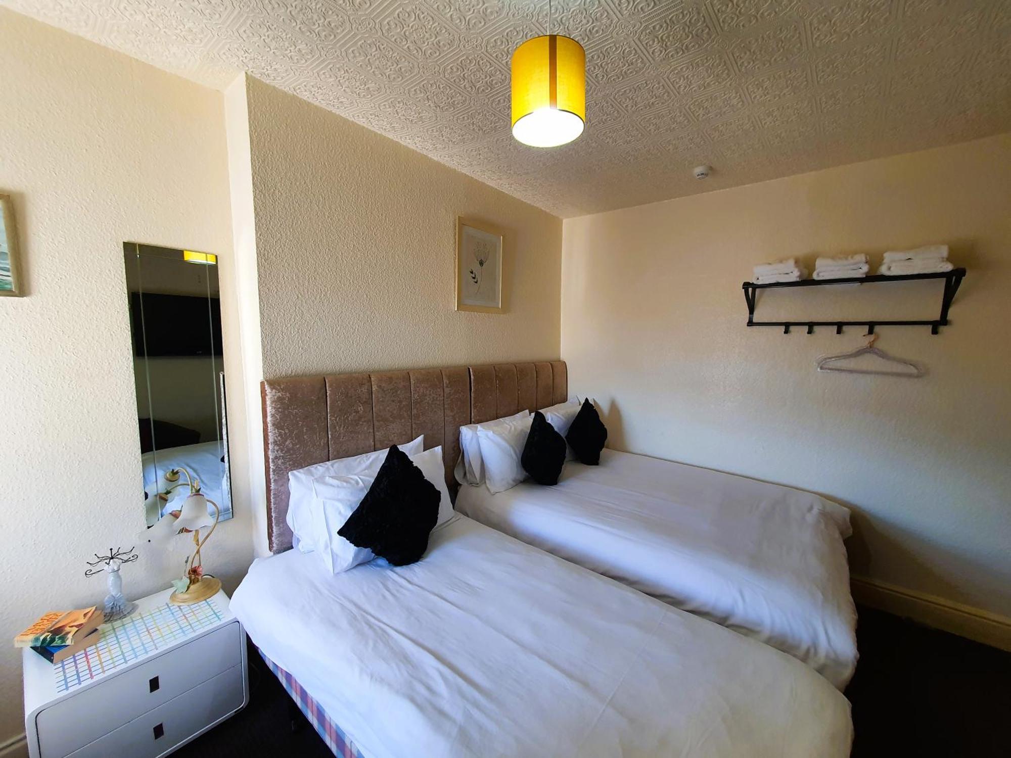 Windsor House Отель типа 