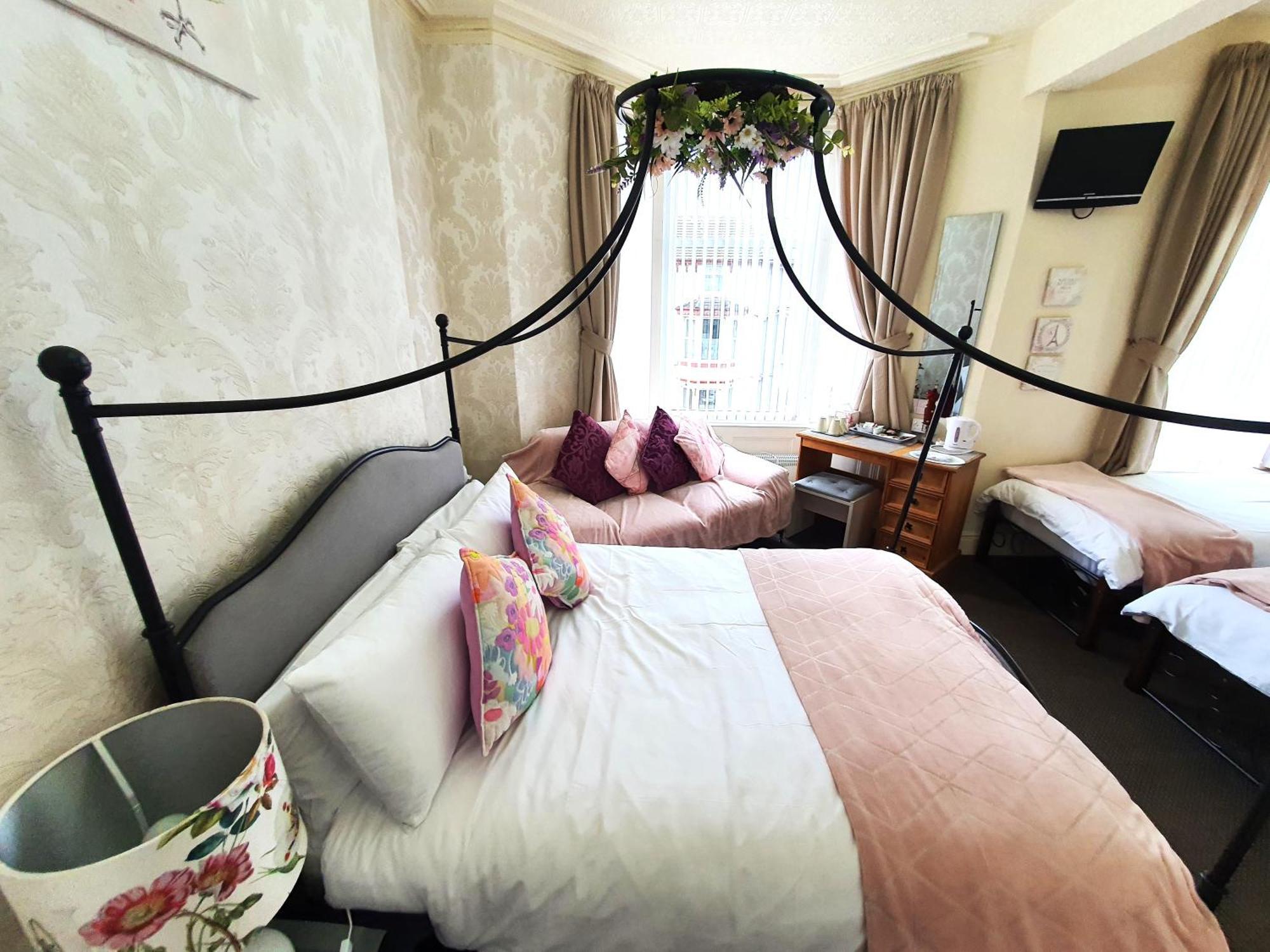 Windsor House Отель типа 
