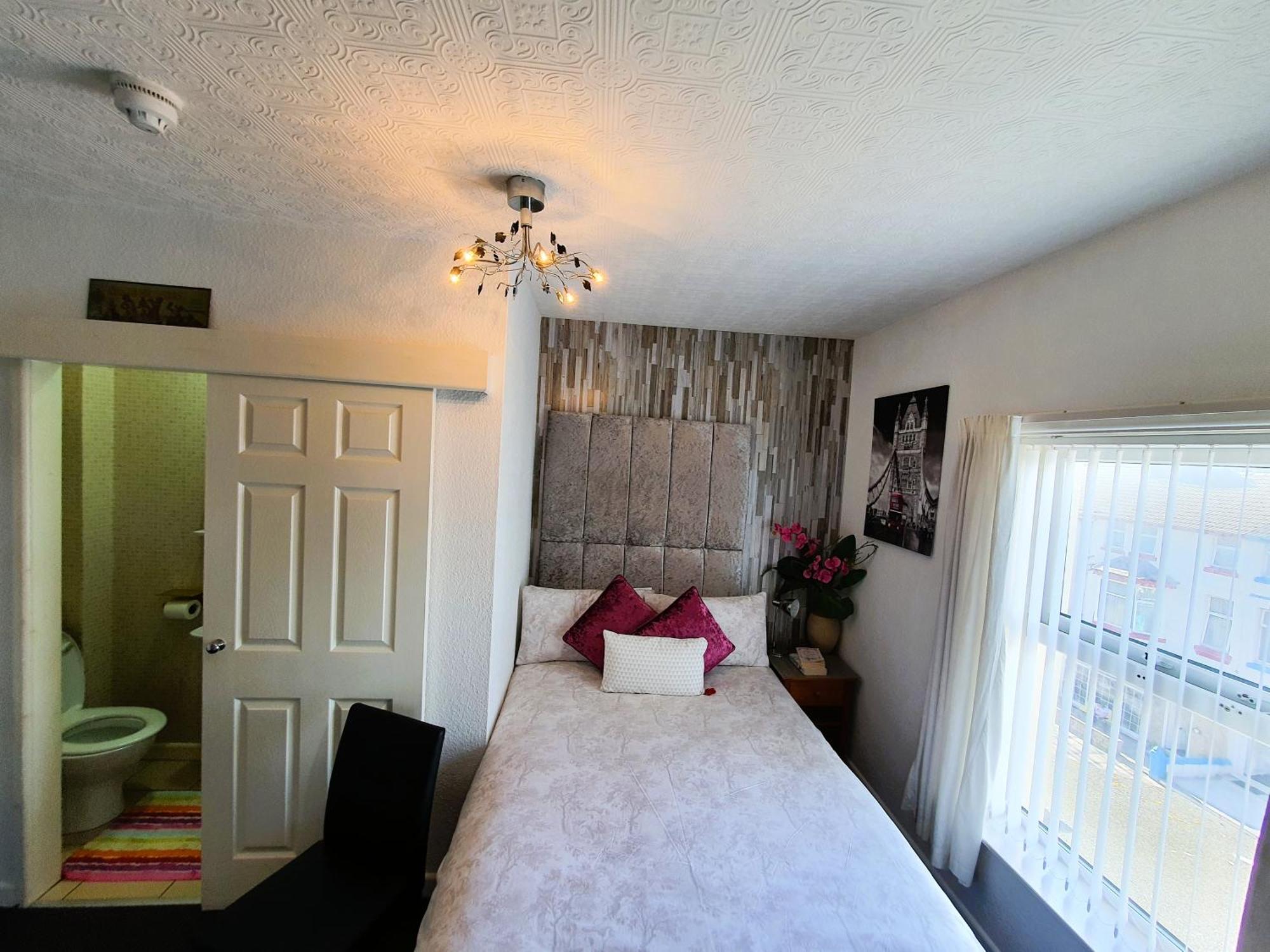 Windsor House Отель типа 